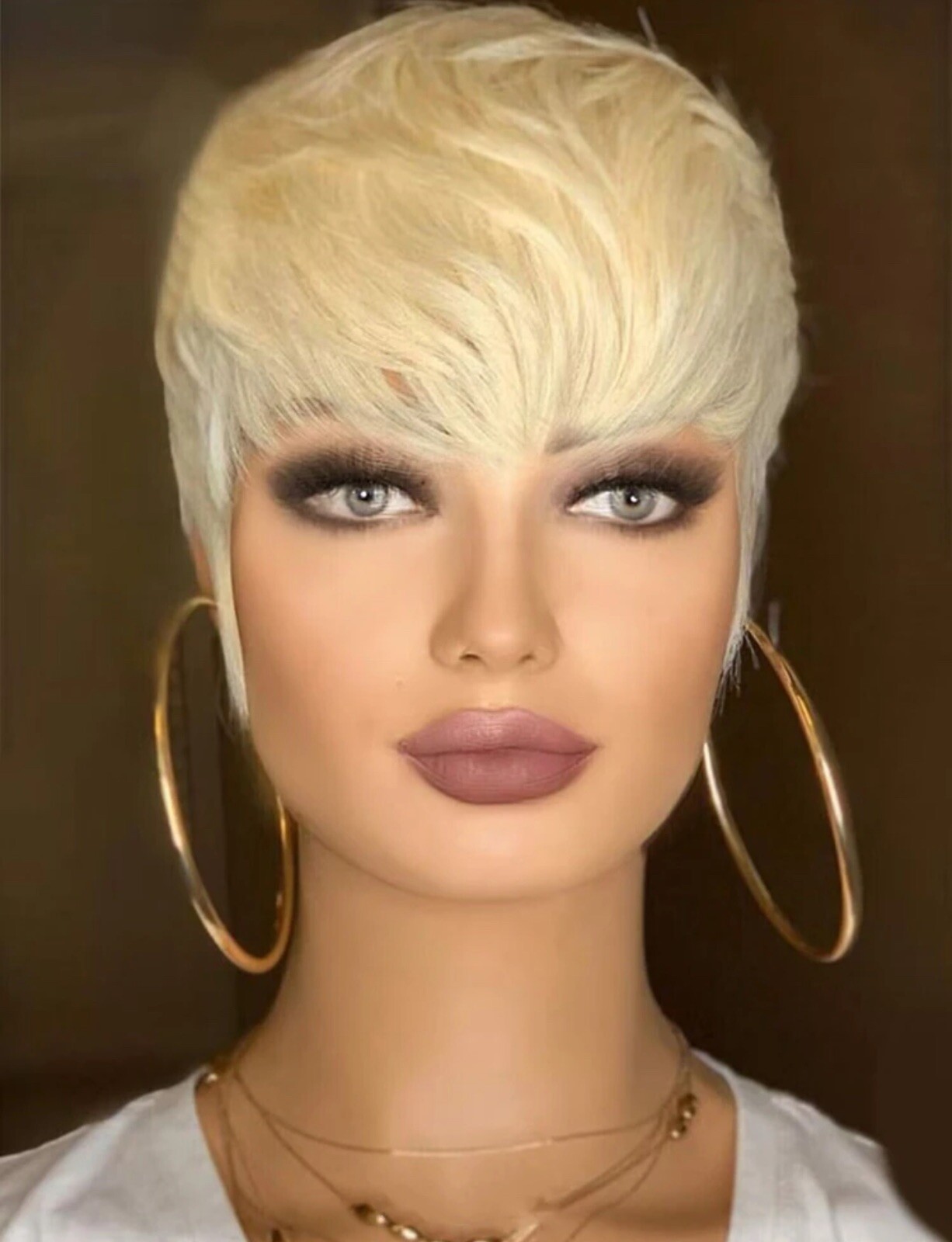 Perruque synthétique courte blond polaire wig femme frange cheveux fins