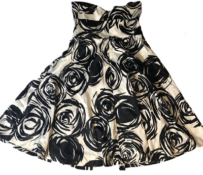 white house black market black and white floral dress White House Black Market Women's Black & White Floral Pattern Dress Size 6