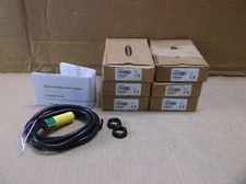 S18SN6D Banner NEW In Box Photoelectric Sensor Switch 29407