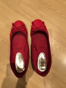 white boots with black sole