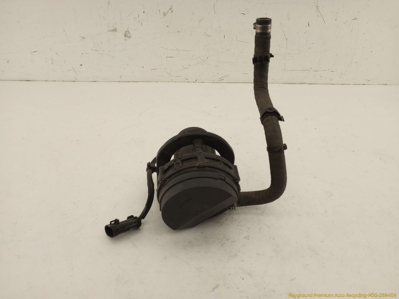 Maserati Quattroporte M139 Secondary Air Injection Pump 4.2L V8 8 Cyl Fits 03-08