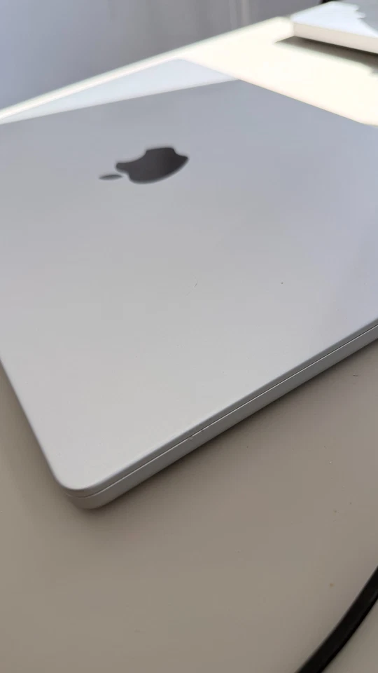 Apple MacBook Pro 14" M2 Max · 64GB · 1TB, photo 3 of 5