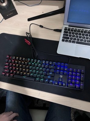 RisoPhy Mechanical Gaming Keyboard RGB 104 Keys Ultra-Slim LED  And Mouse