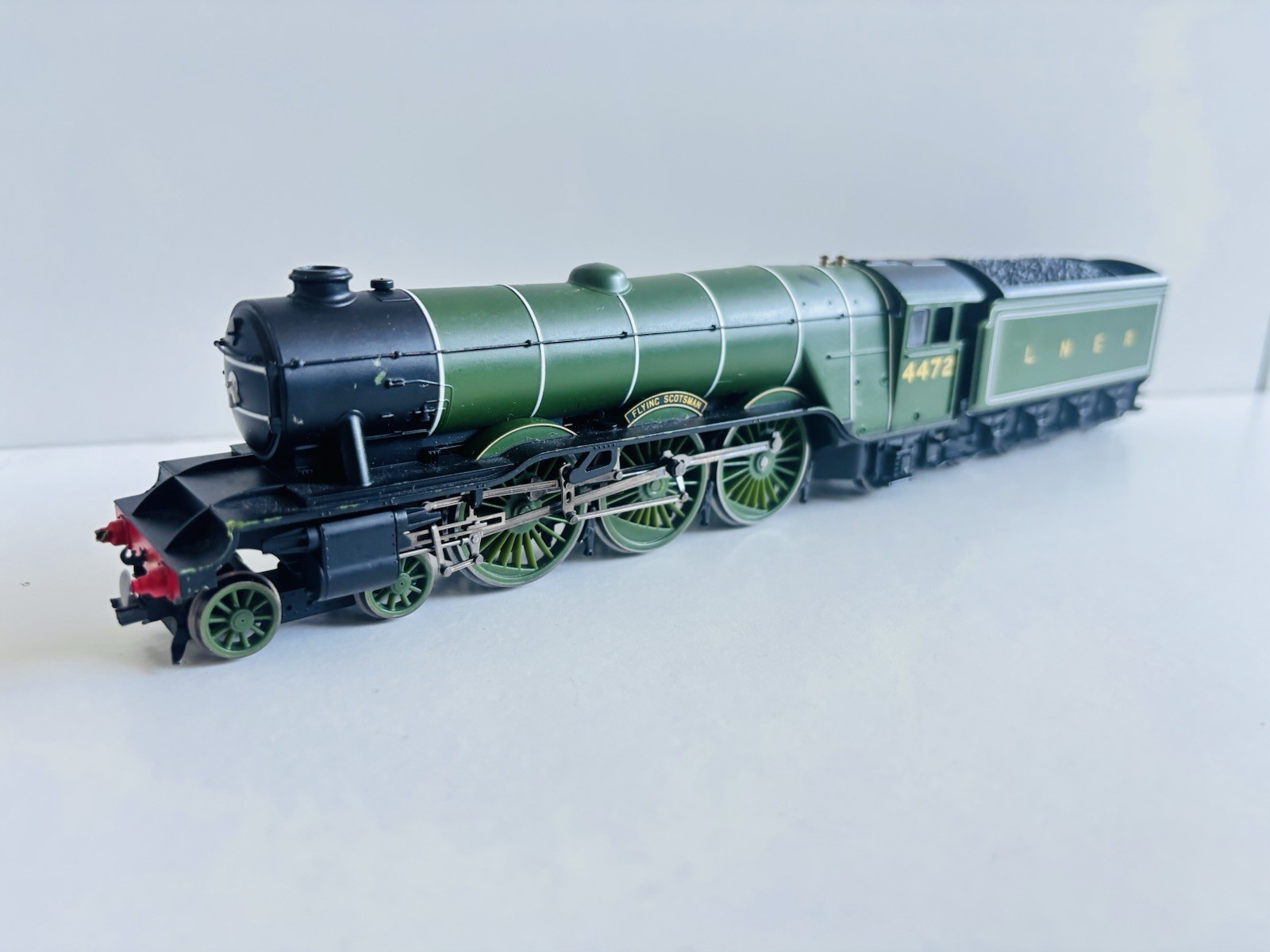 Hornby R3086 RailRoad LNER, A1 Class, 4-6-2, 4472 'Flying Scotsman' DCC ready