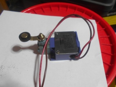 TELEMECANIQUE SENSOR XCKM 60947-5-1