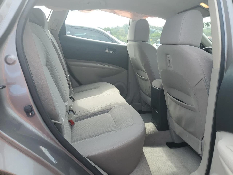 Used Hood fits: 2014 Nissan Rogue  Grade A - Image 3 of 4