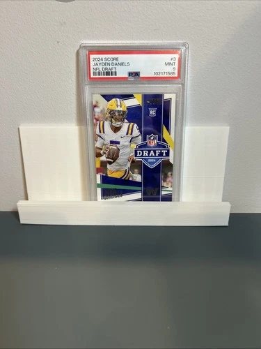 2024 Score - Nfl Draft Jayden Daniels #3 (RC) PSA 9
