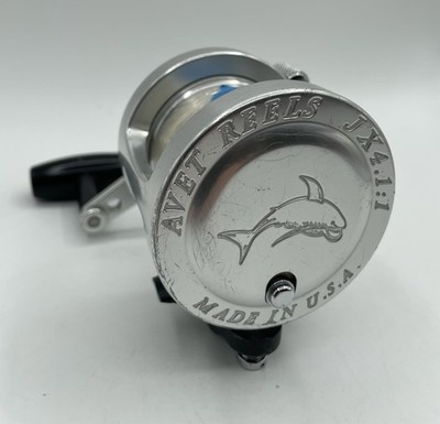 Avet JX 4.1:1 Lever Drag Reel With Rod Clamp, Braid Line With Mono Top Shot