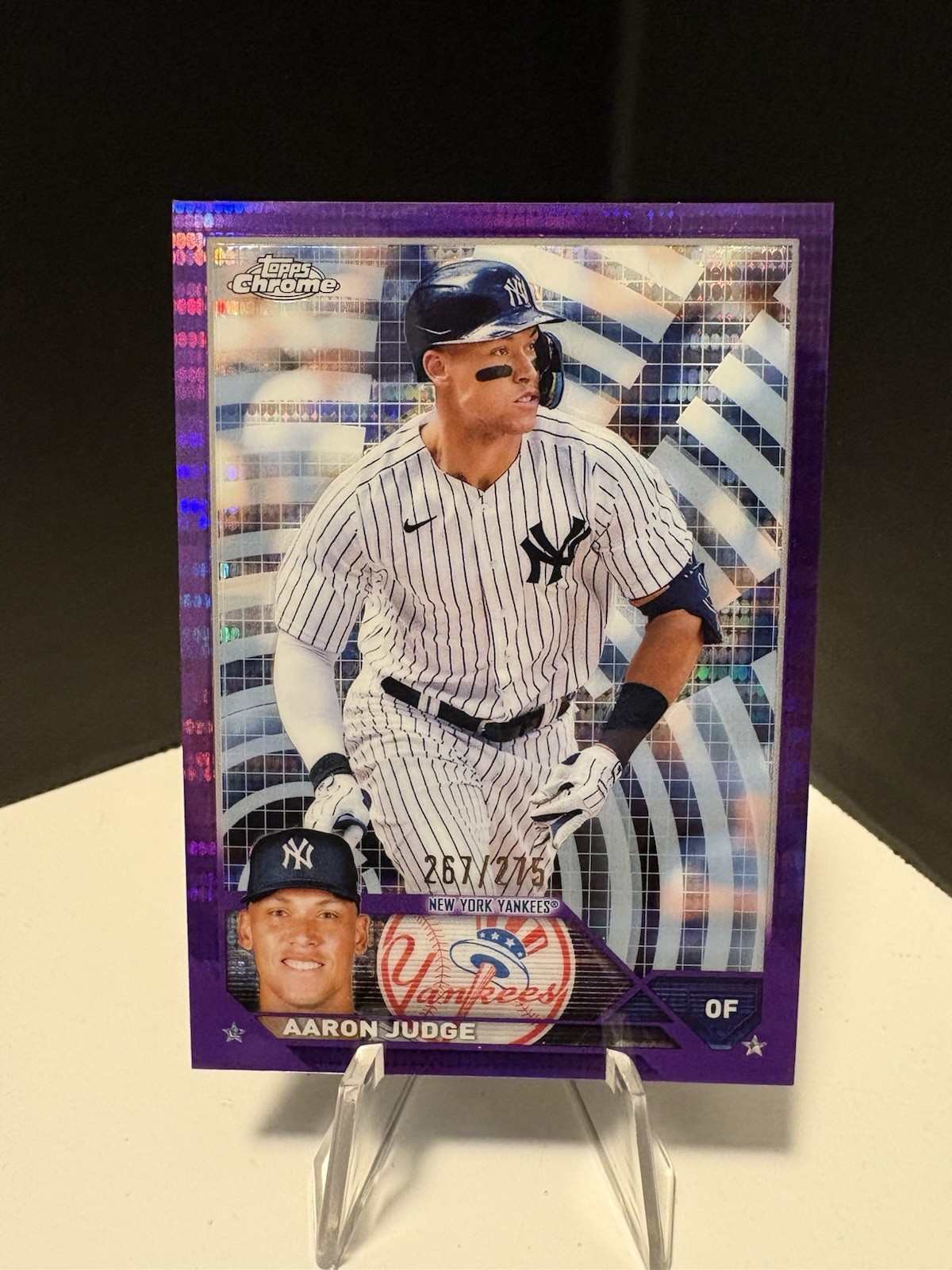 2023 Topps Chrome - Aaron Judge #62 Purple Sonar Refractor 267/275