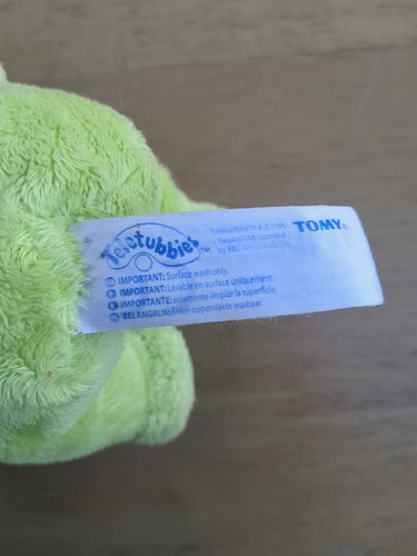 TELETUBBIES DIPSY Plüschtier Kuscheltier 90er SELTEN VTG RASSEL 1996 6 Zoll - Bild 4 von 7