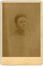 Cabinet Card Circa 1890s Gorgeous Lady In Fancy Dress Unmarked