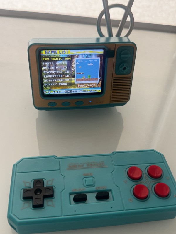 Retro Mini TV Game Console Wireless Controller New Opened To Inspect Tested