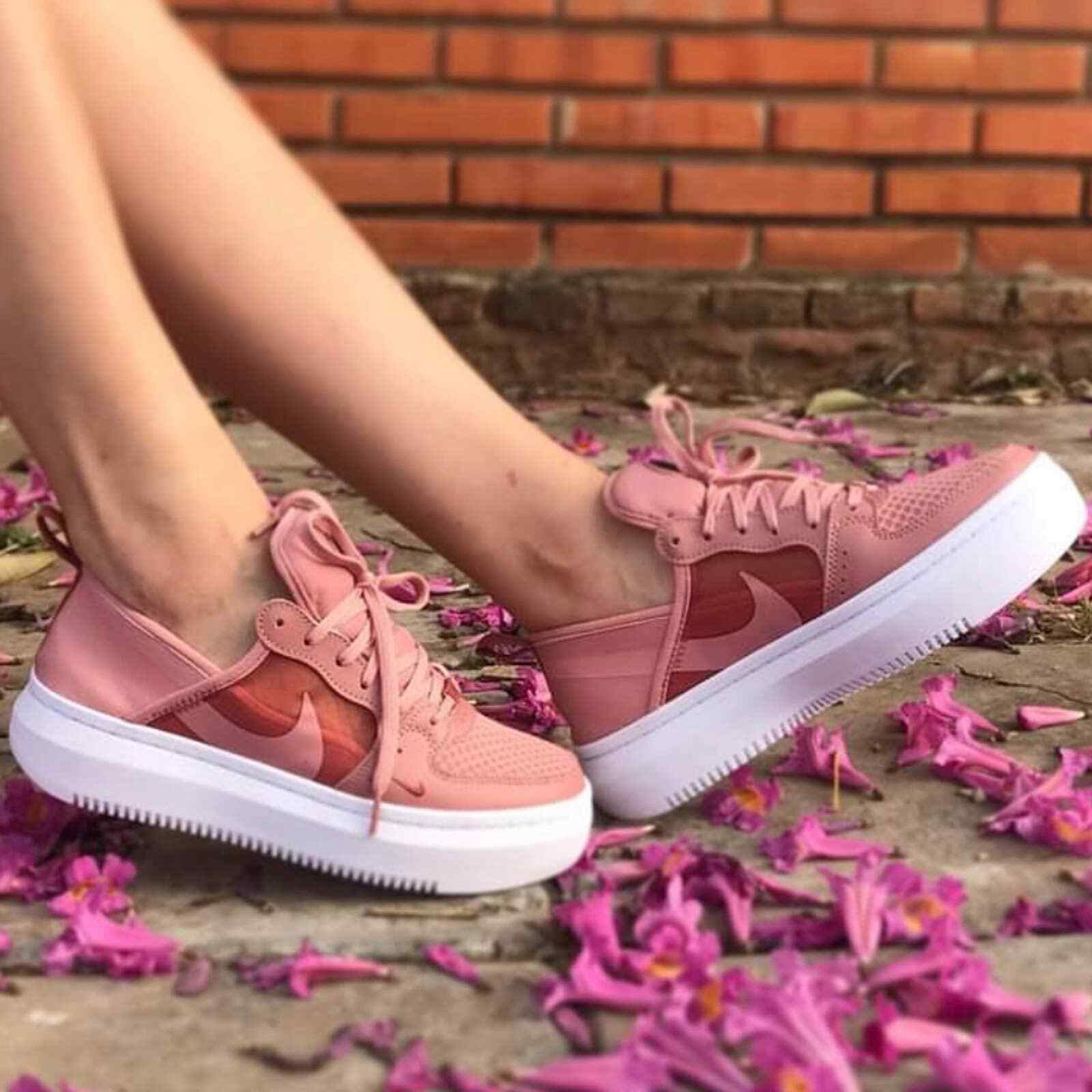 nike vision alta rust pink