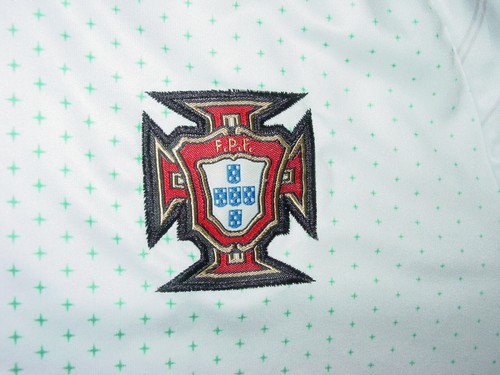 RARE Nike Portugal Cristiano Ronaldo World Cup Jersey Shirt Soccer Men’s M - Picture 5 of 8