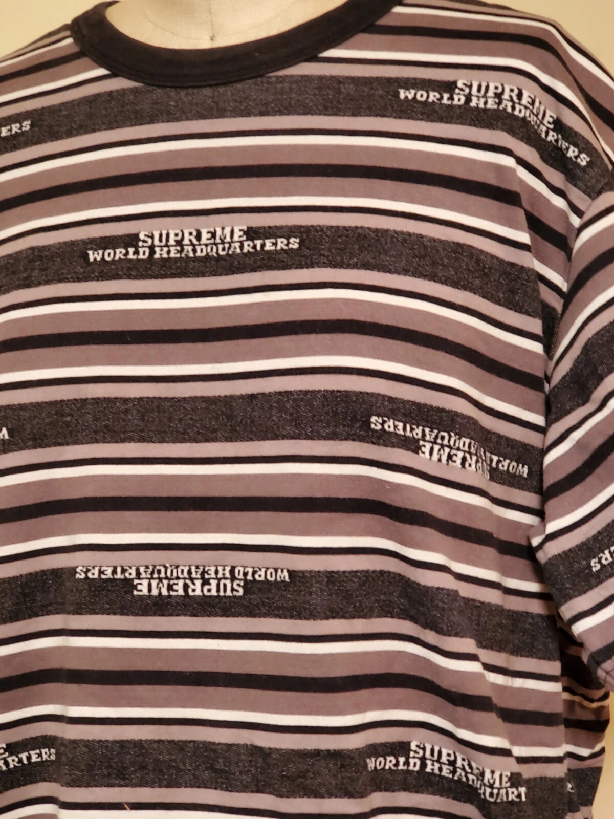 T shirt coton EUC L Supreme World Headquarters