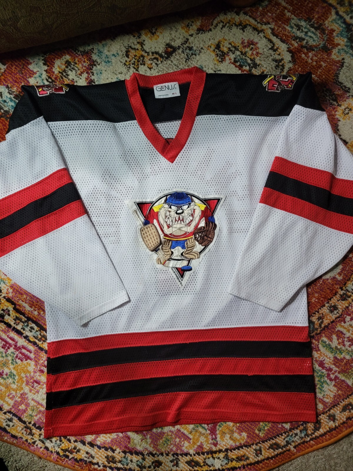 Looney Toons Tasmanian Devil Vintage Hockey Jersey M/L - Gem