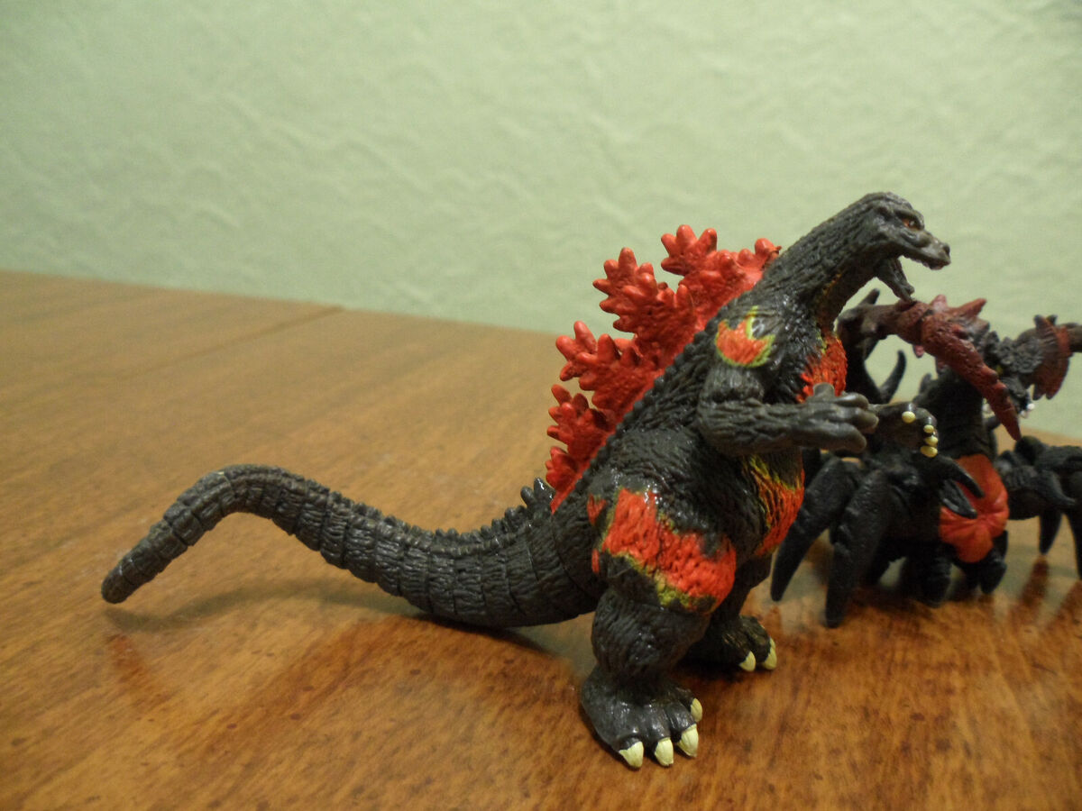 Rare GODZILLA Mini Figure Pack of Destruction 2” Lot of 4 Rare GODZILLA Mini Figure Pack of Destruction 2” Lot of 4