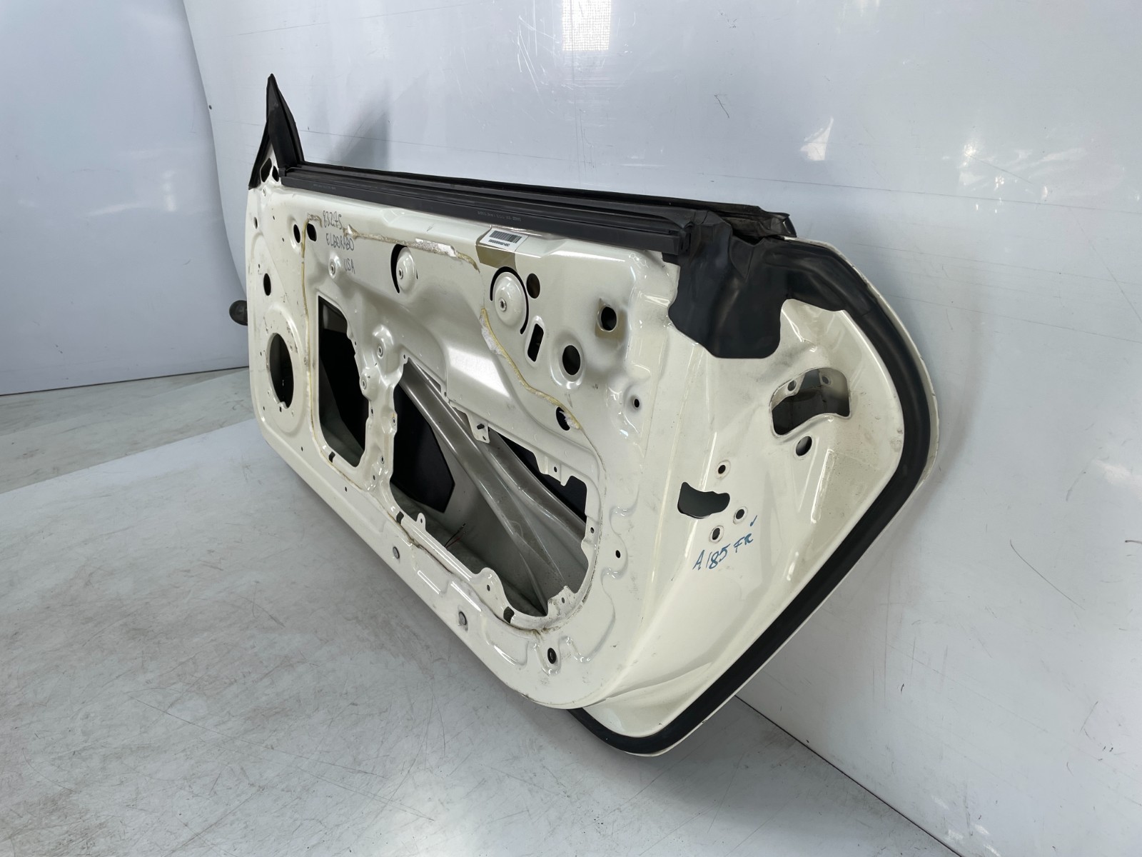 ✅ 13-19 OEM Maserati GT Sport M145 Front Right Passenger Door Shell Panel White*