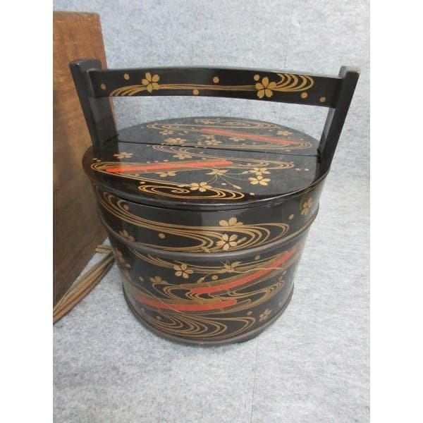 Jubako Bento Box Japanese Black painted gold lacquered flower raft pattern hand