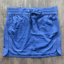 Vineyard Vines NWOT Seersucker Harbor Performance Skirt in Deep Bay Blue Size XS