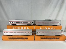 Set of 4 Very Nice Desirable Lionel Original Postwar Santa Fe Super Chief Cars!