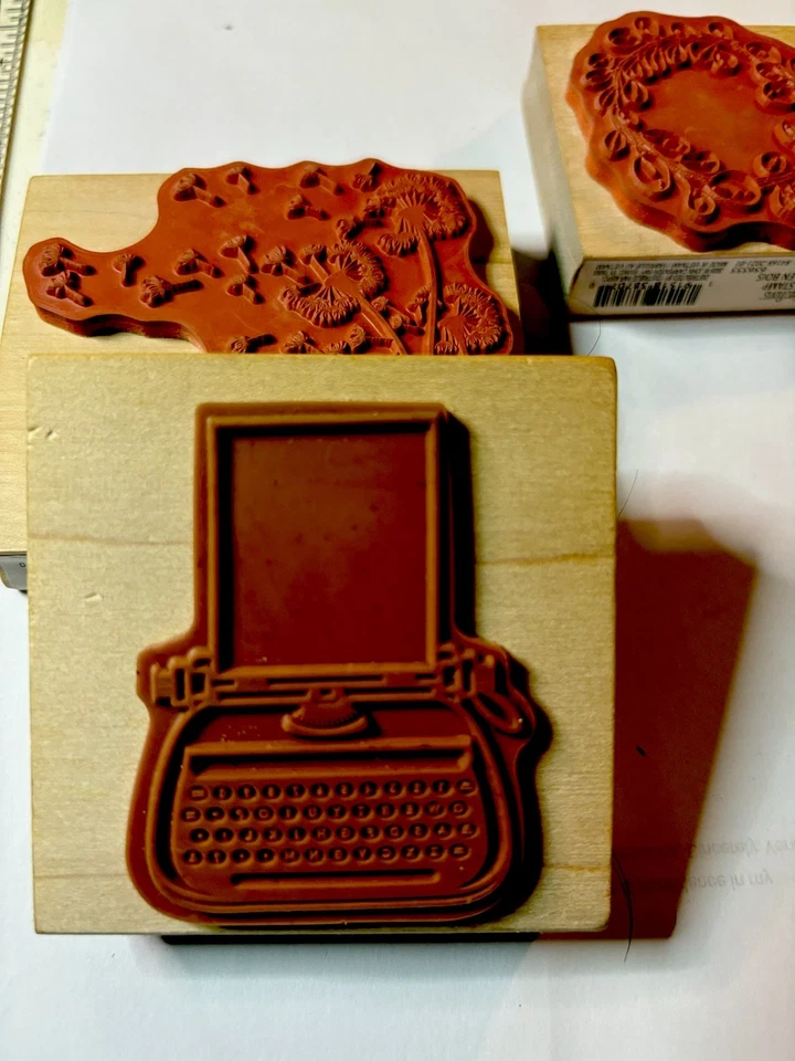 Juego de 3 Sellos RETIRADOS Madera NUEVO Recuerdo/Artesanía Americana COLECCIONISTAS RAROS Foto 3 de 4