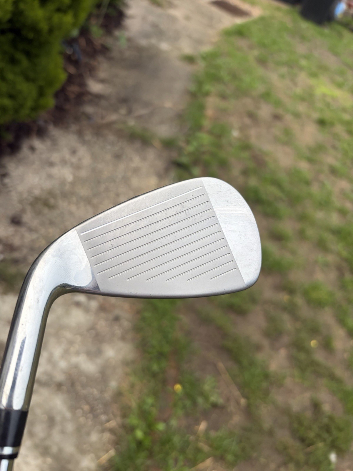 Wilson Staff Dynapwr Iron Set 5-GW (7 Clubs) RH Regular Steel Shafts 5