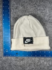 Nike Beanie Toque Adult One Size White Knit Swoosh 100 Acrylic Run Gym Outdoors