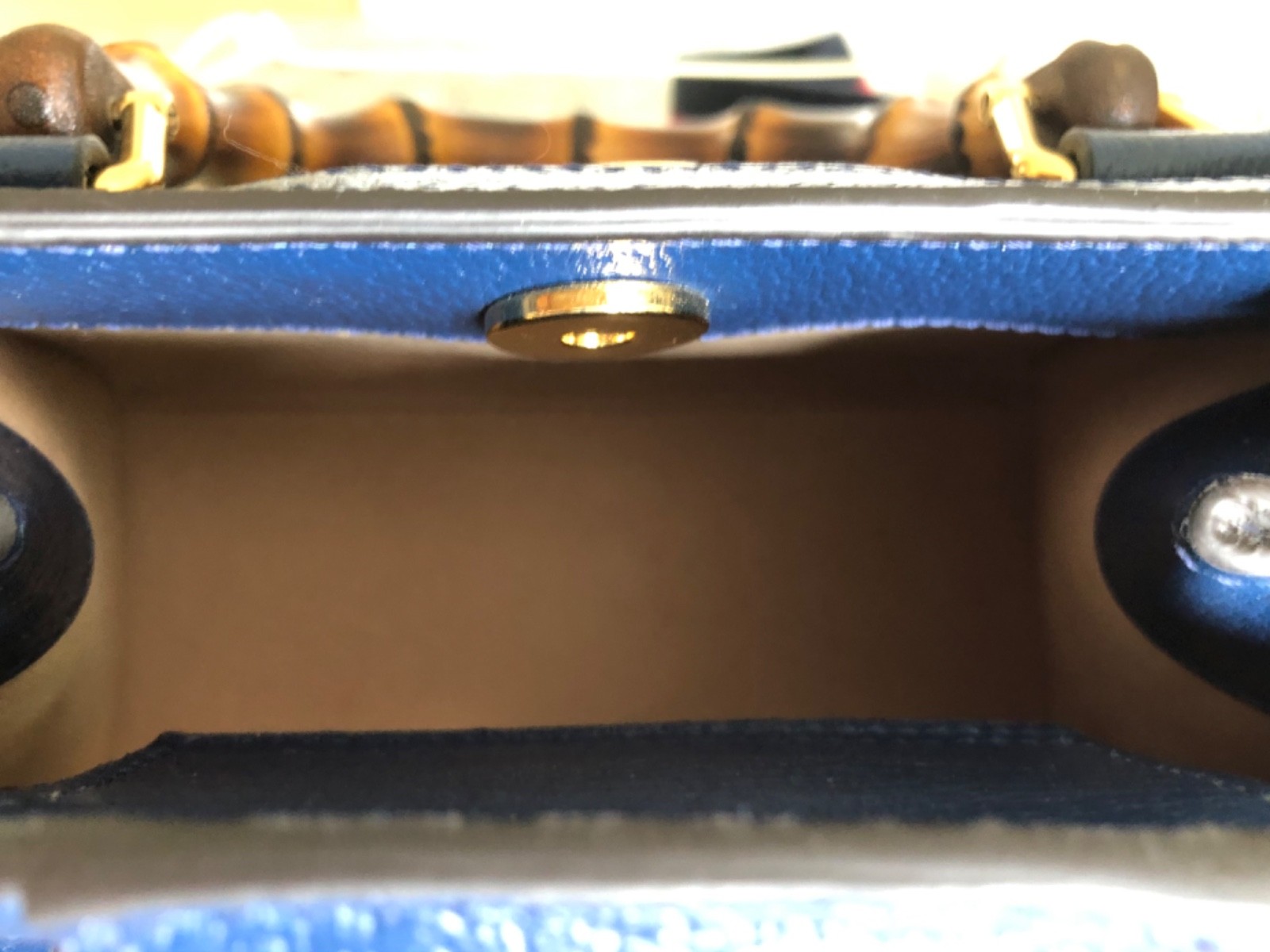 NEW Gucci Diana Mini Handbag Gorgeous in Navy Blue Leather & 2 Crossbody Straps image 6
