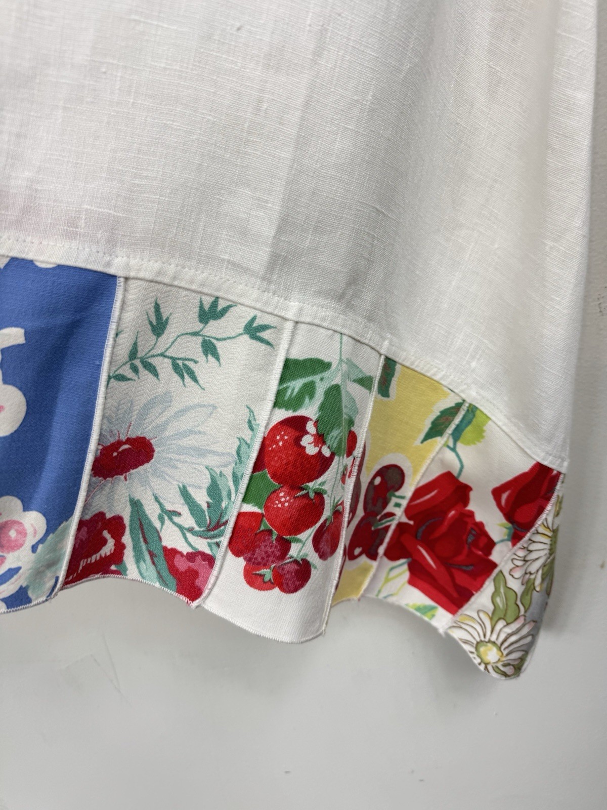 Odile Size Small 100% Linen Patchwork Tablecloth … - image 9