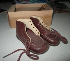 Vintage Toddler Size 3 1/2 Brown Leather Shoe NEOLITE Soles w/ Box