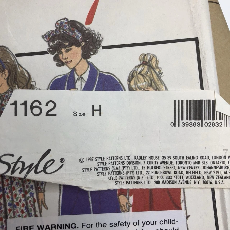 Style Uncut Girls Pyjamas Robe Sewing Pattern Size 7 - 8 - 10 Pj's Nightgown - Image 3 of 4