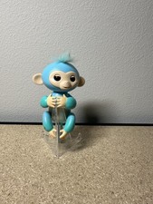 Fingerlings Baby Monkey Zoe Figure