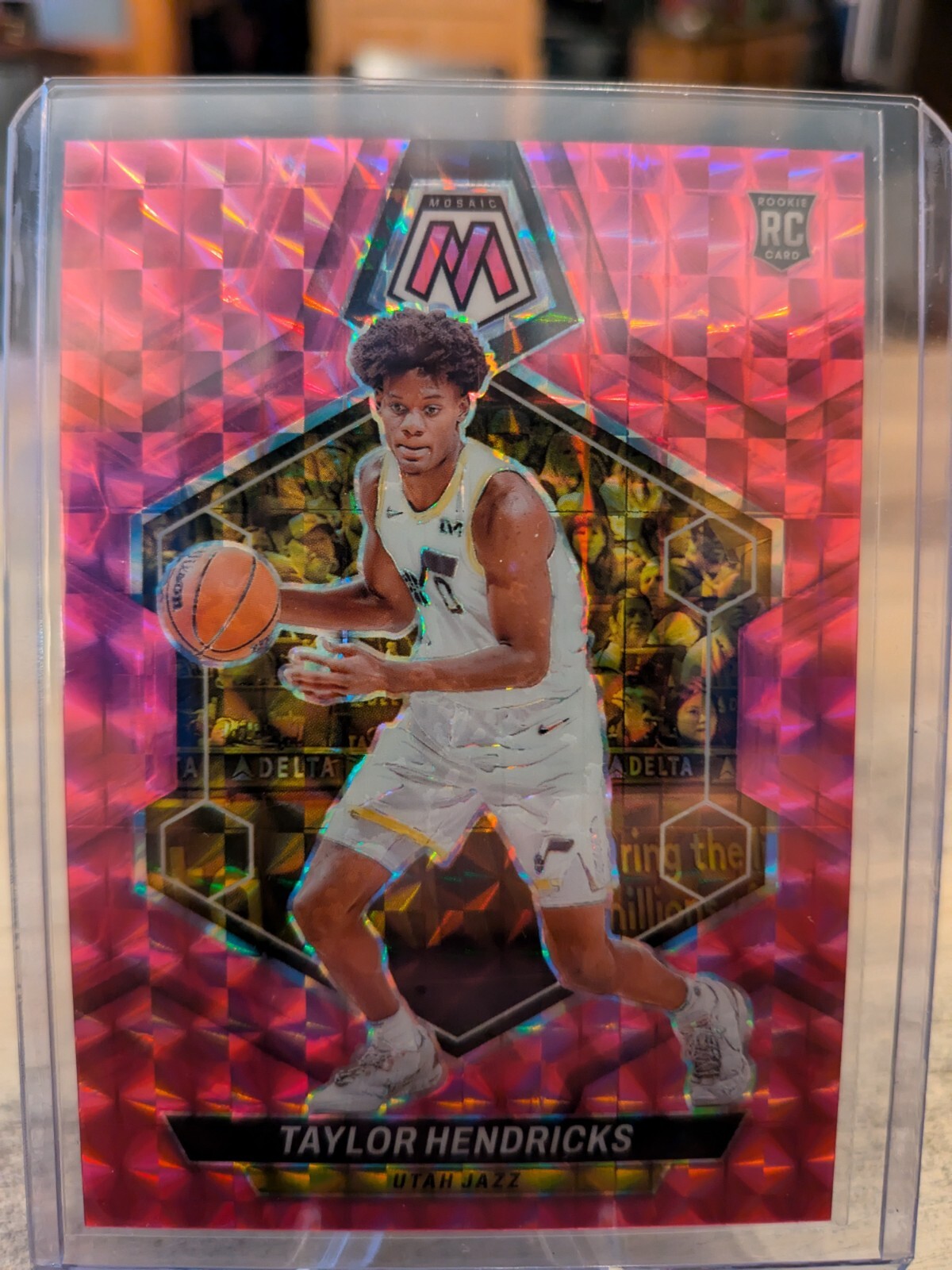 2023-24 Mosaic- Taylor Hendricks- #221 Pink Mosaic Prizm RC -048/149