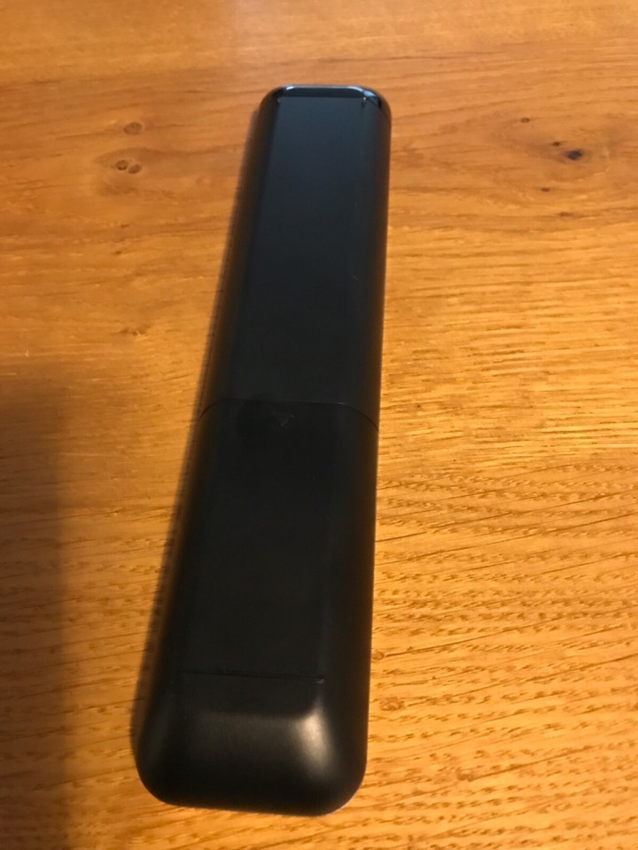 Télécommande TV Panasonic N2QBYA000060 – Neuf, Compatible Modèles Récents, Argenté