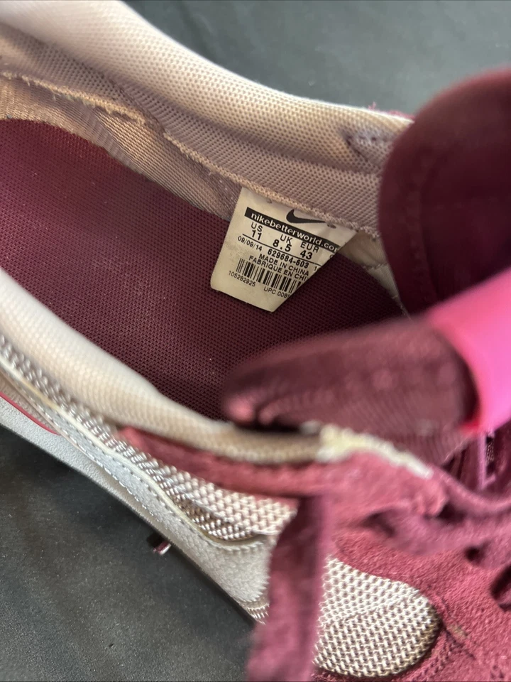 NIKE WOMENS INTERNATIONALIST PINK/BURGUNDY RUNNING SNEAKERS SIZE 11 PRE-OWNED - Image 4 of 4