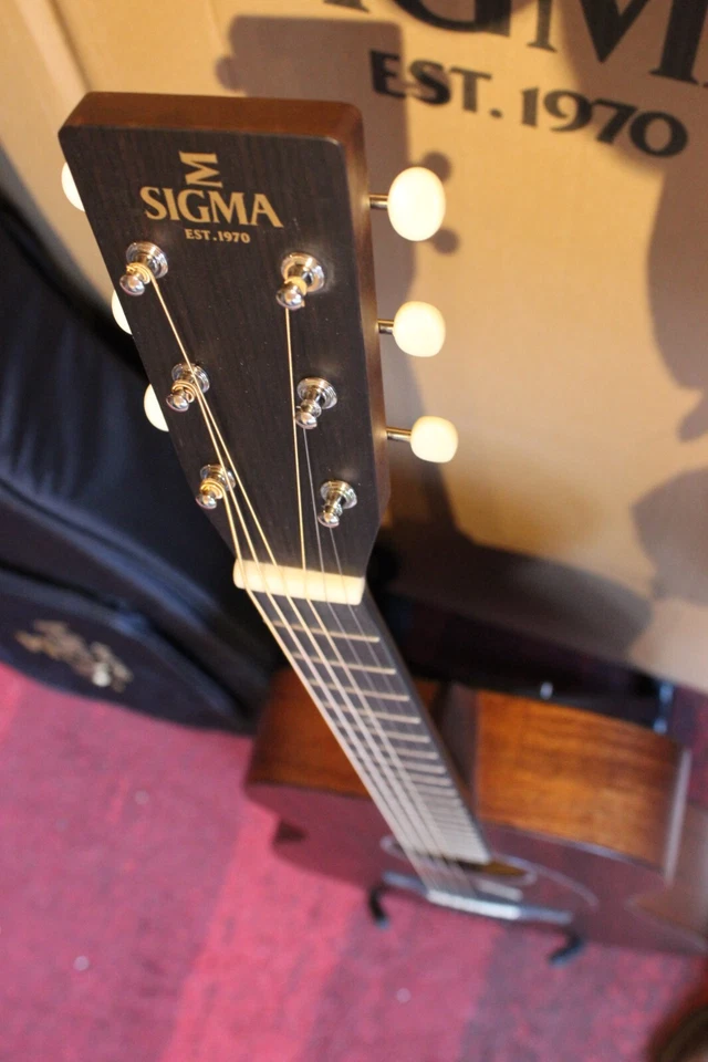 Sigma Guitars S000M-15E Full Solid + Fishman Presys + Case *Exhibitor* - Image 3 of 4