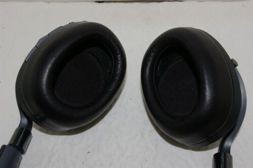 Bowers & Wilkins PX Noise Cancelling Wireless Headphones TESTED - Picture 4 of 11