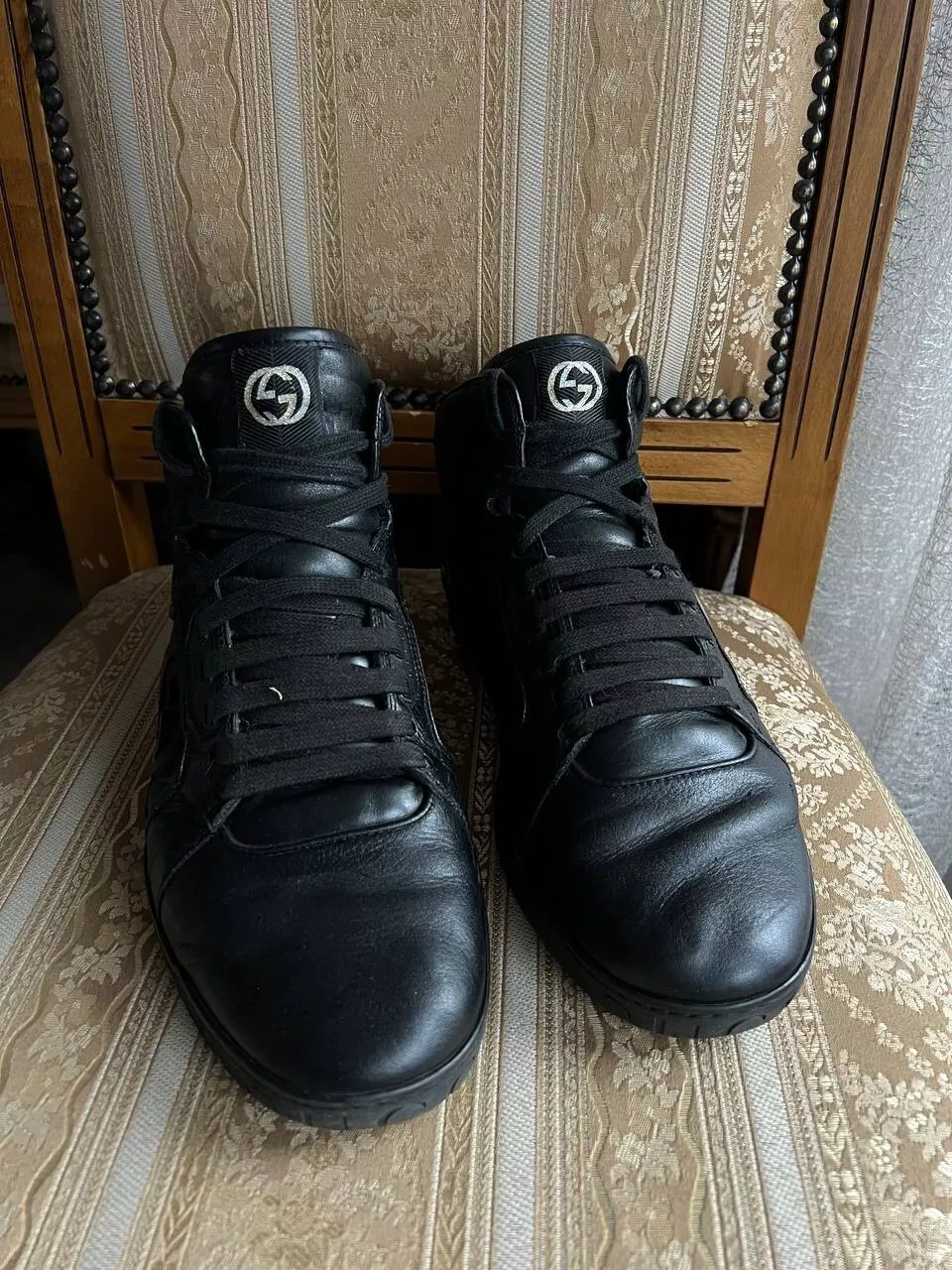 BASKETS MONTANTES EN CUIR NOIR GUCCI MADE IN ITALY 295322 POINTURE 8 1/2 28 CM 43\44