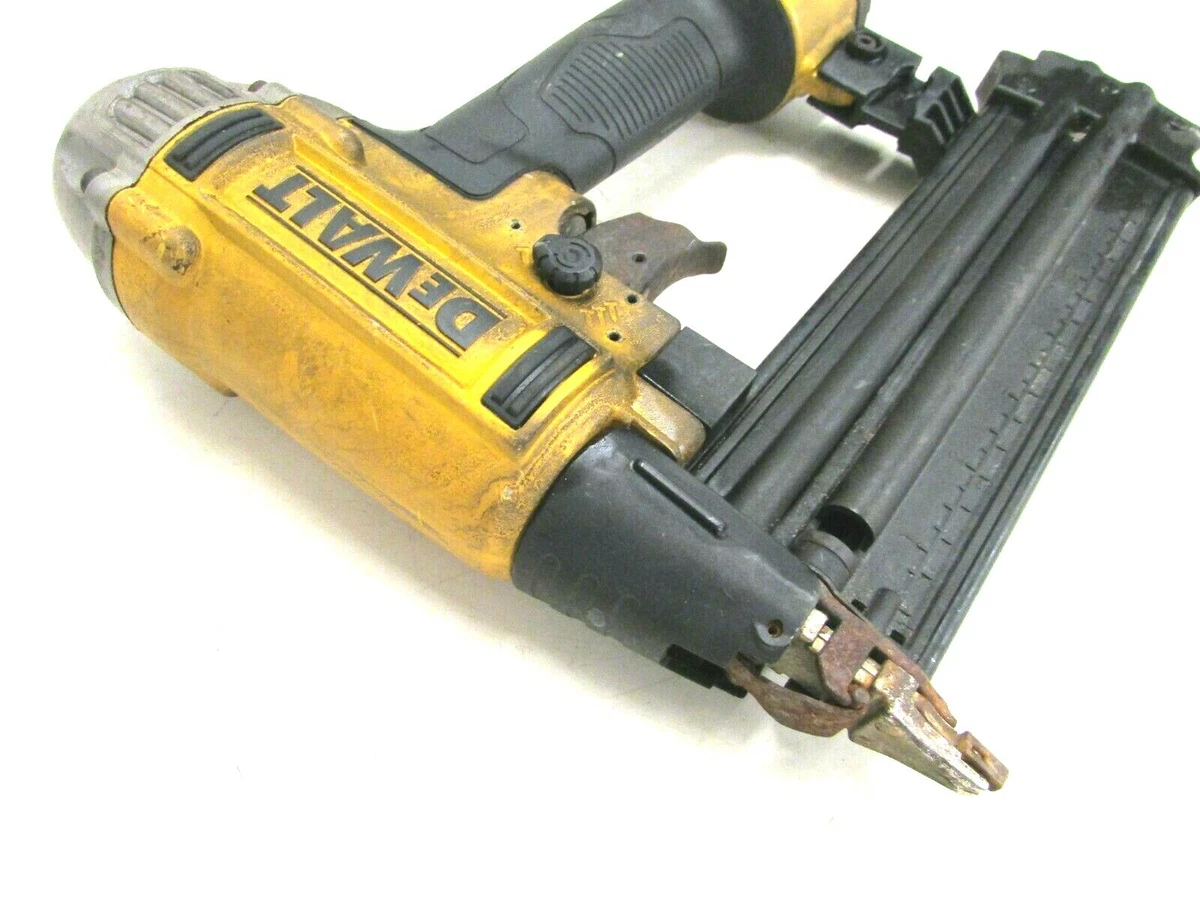 DEWALT DWFP12233 AIR BRAD NAILER 5 8
