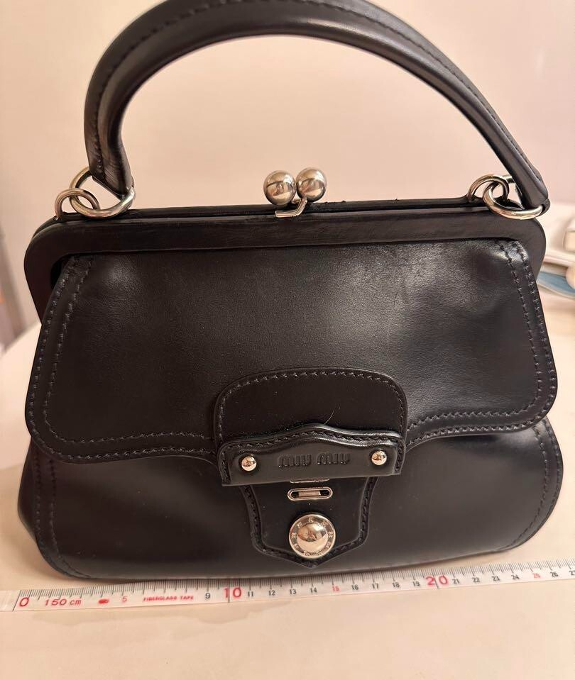 バッグ Miu Miu Archive Leather Hand Bag Black Miu Miu Archive Vintage Black Leather Tote Handbag - Etsy