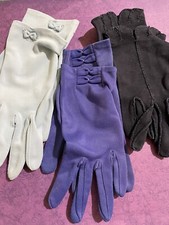 Vintage Women  s Or Girls Gloves