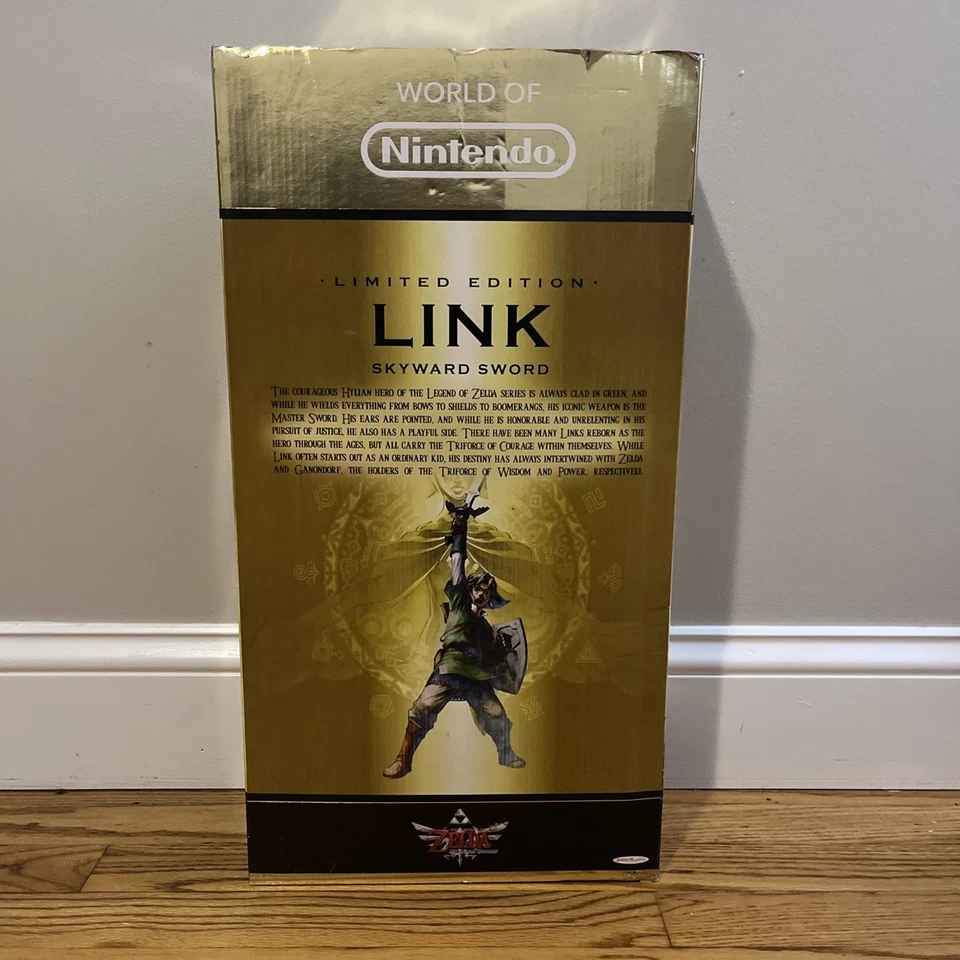 Figura Legend of Zelda LINK 20" Skyward Sword Variante Metálica SDCC 2015 LE 3000 Foto 4 de 4