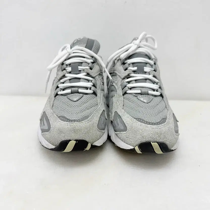 New Balance 725 Gray Sneakers Size 240 thumbnail 5