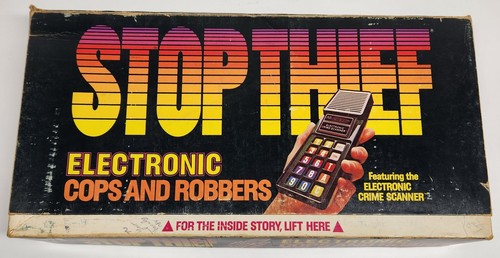 De colección 1979 Stop Thief Electronic Cops and Robbers Juego de Mesa FUNCIONA Parker Bros - Imagen 1 de 20