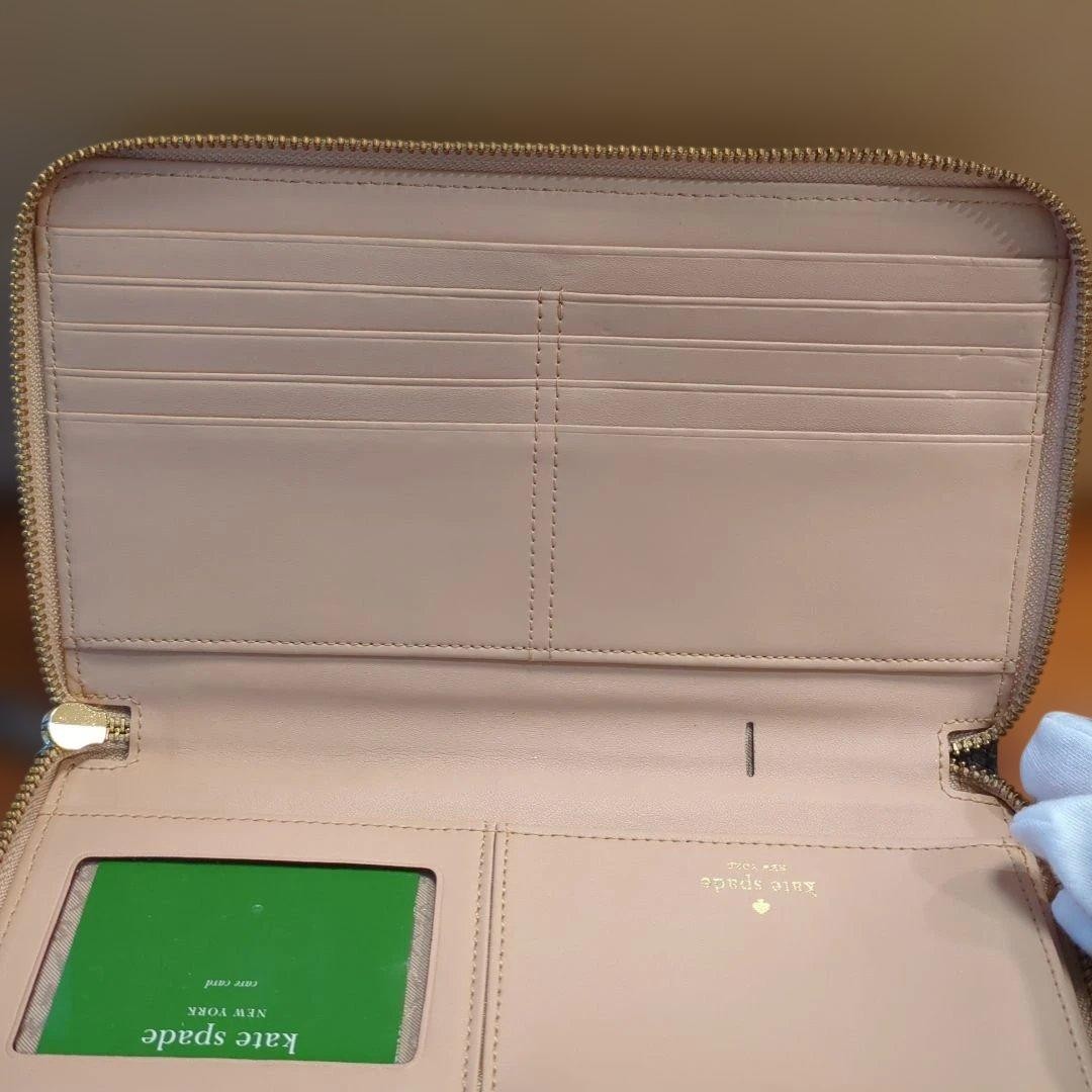 ✨Extremely beautiful item✨Katespade python wallet… - image 8