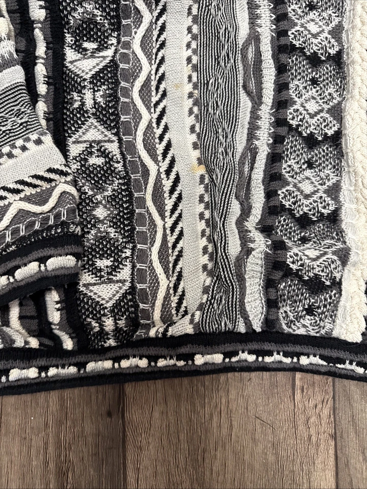 vintage 90s Tundra Cozy Knit 3D Sweater L Black White Grey Pullover Coogi Like - Image 2 of 4