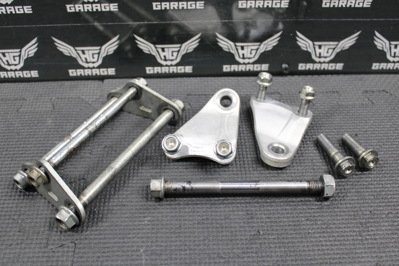 14-17 HONDA CRF250R OEM ENGINE MOTOR MOUNT STAY HEAD BRACKETS BOLT 50407-KRN-A81