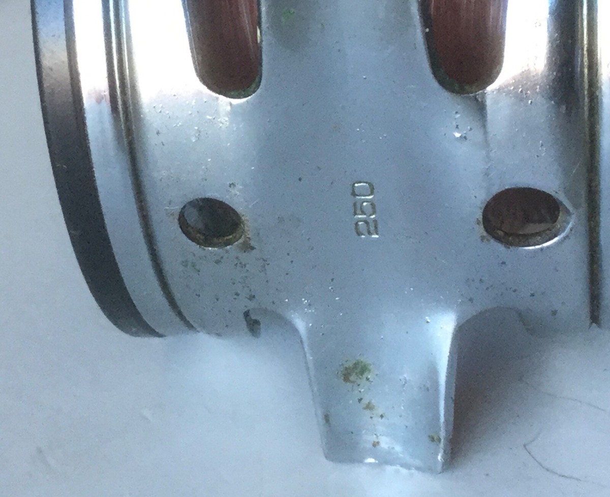 Ancien Moulinet Ocean City 985 Made In Usa - FR