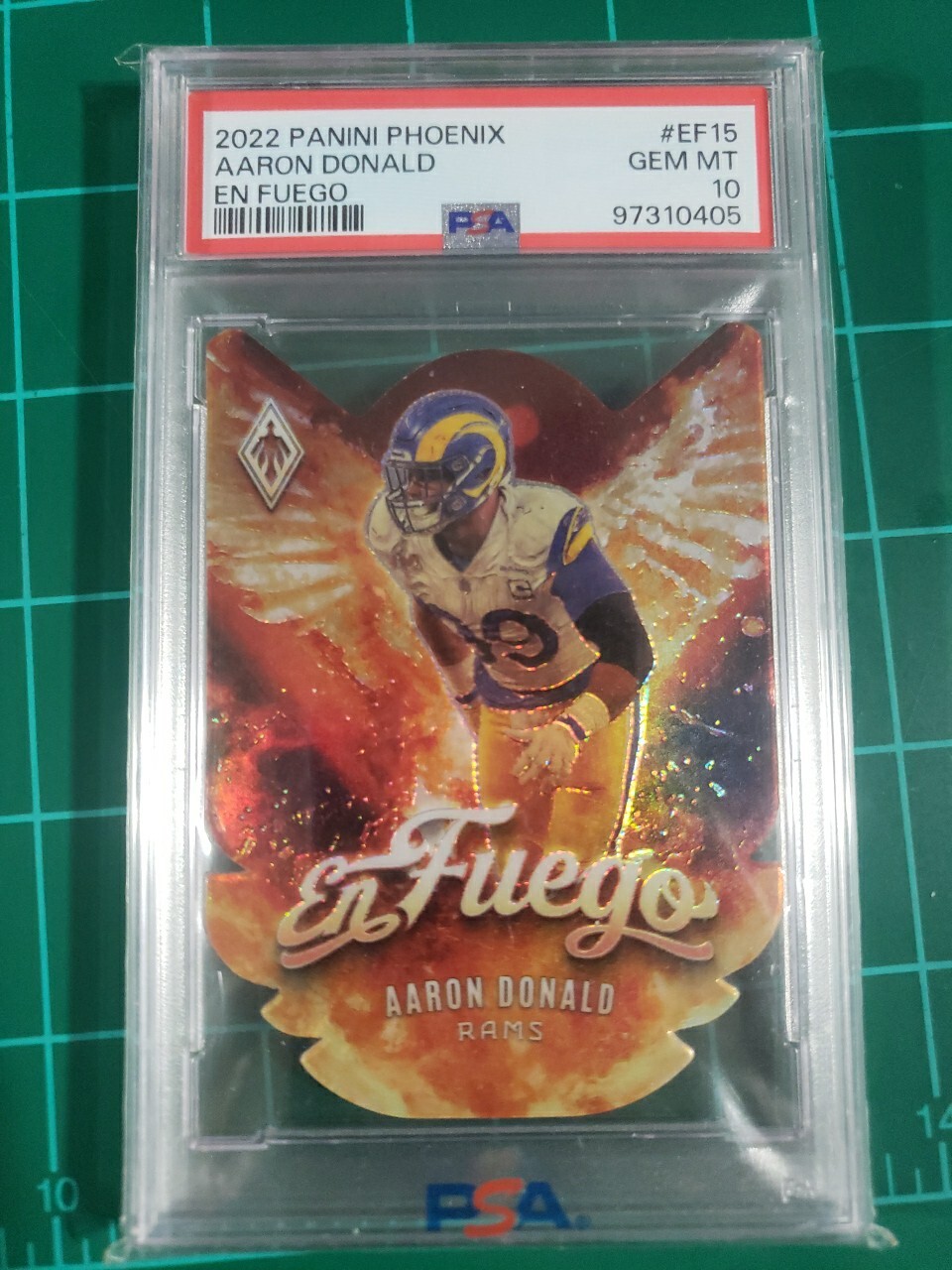 Aaron Donald 2022 Panini Phoenix En Fuego case hit
